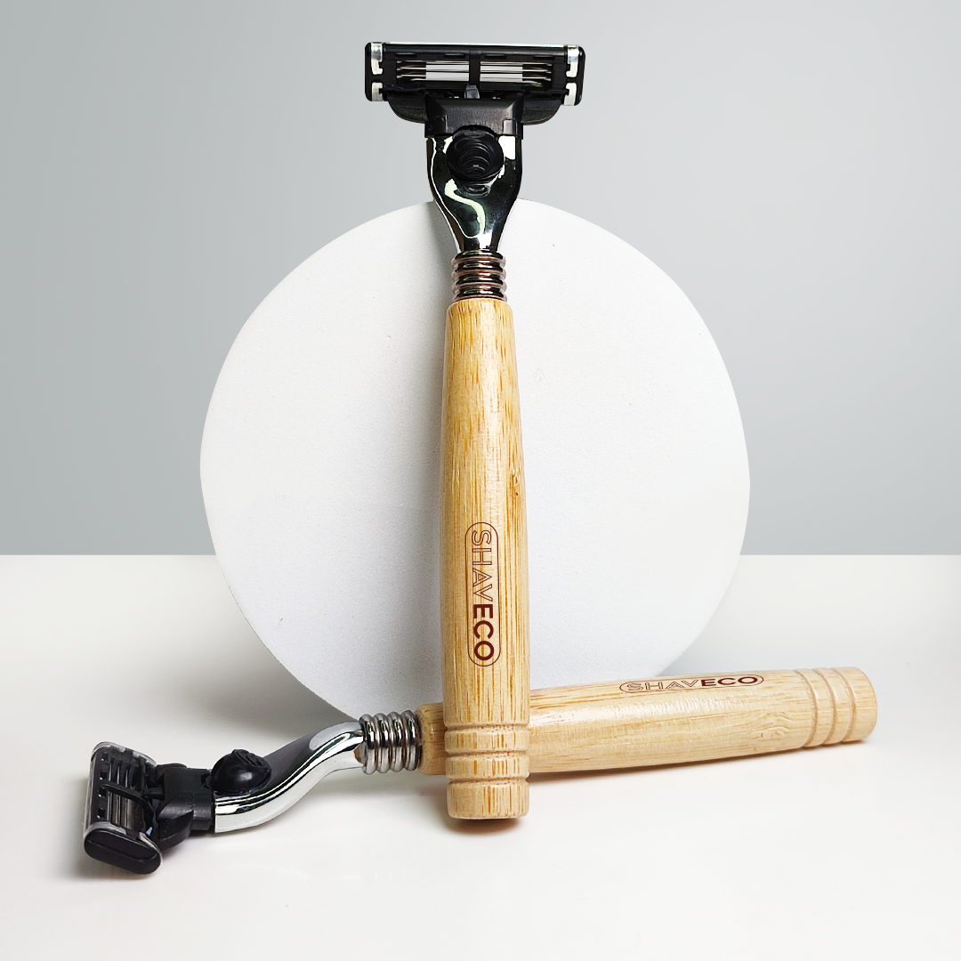 Eco-friendly Shaveco Edge 3 bamboo razors placed in 2 different angles.